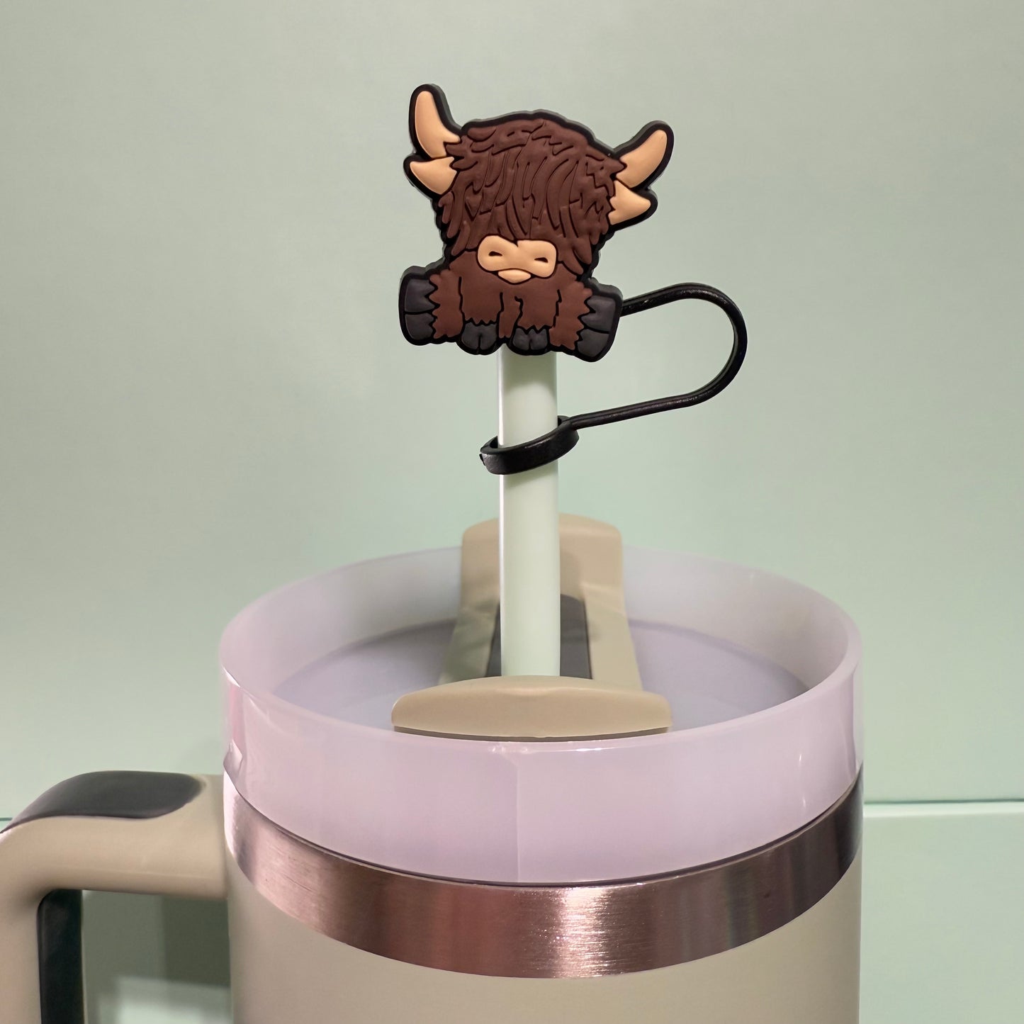 Cow straw topper