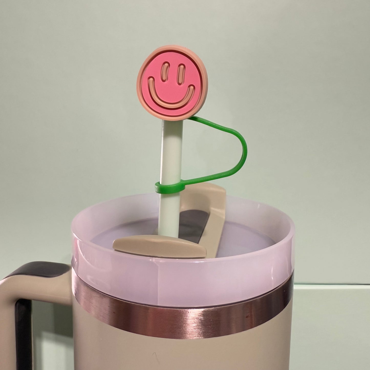 Smiley straw topper