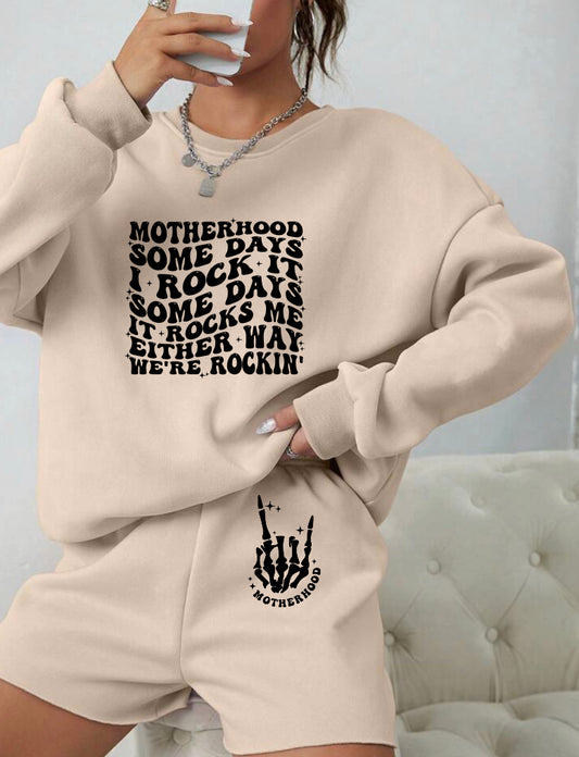 Motherhood shorts set
