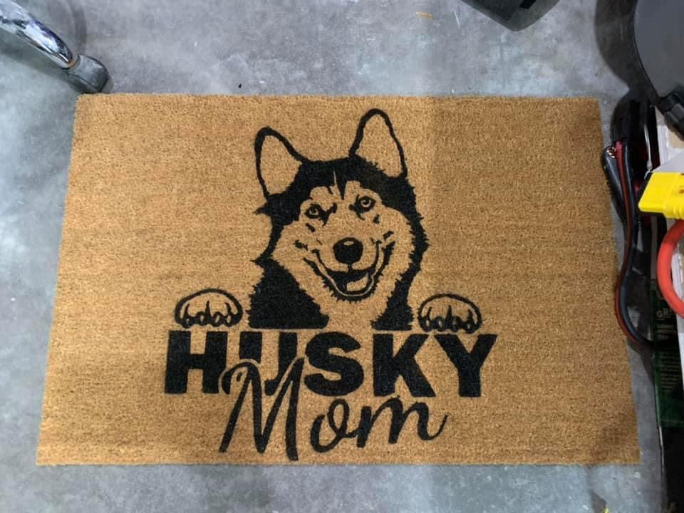 Husky mom doormat